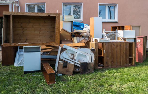 Best Full-Service Junk Removal  in Lewisburg, OH