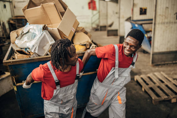 Best Junk Hauling Services  in Lewisburg, OH